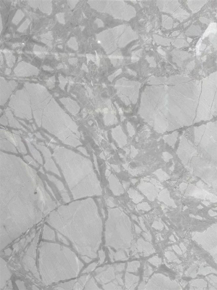 Eisdiamantweißer Marmor